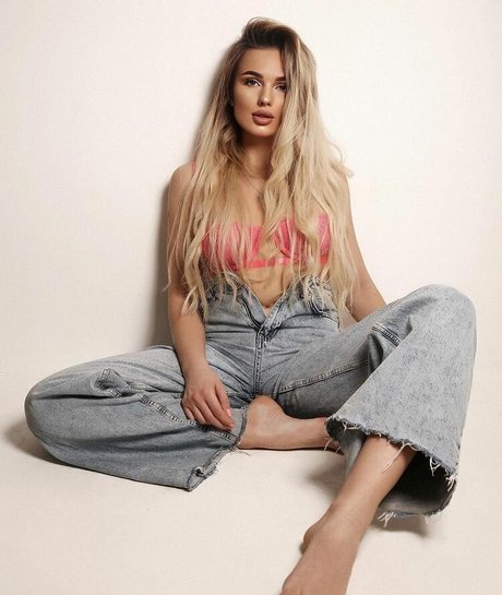 chikagokate pornographic model gallery