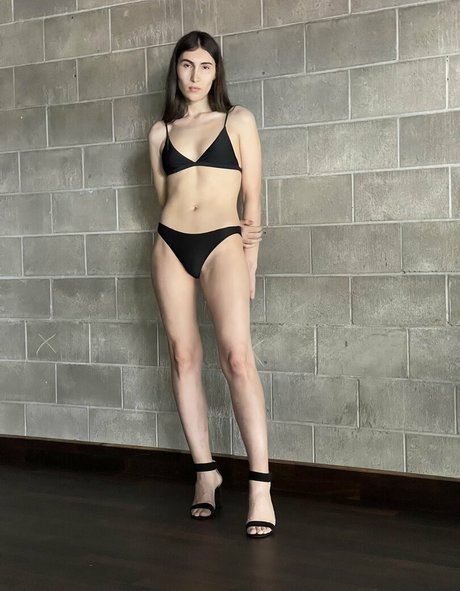 Viika model sexy photos