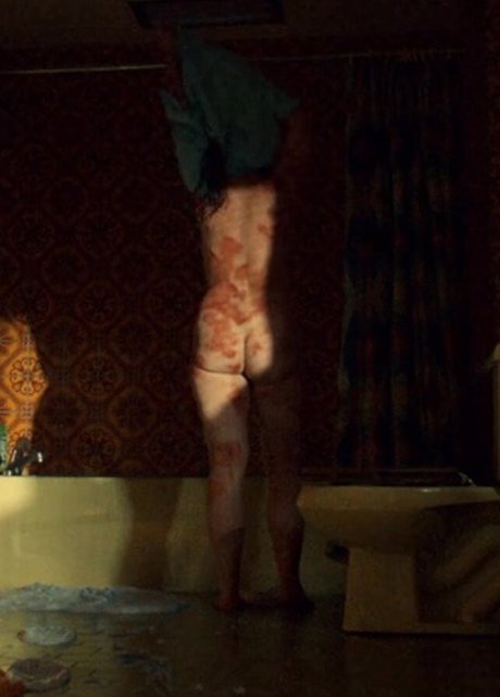 Kate Micucci hot model pic