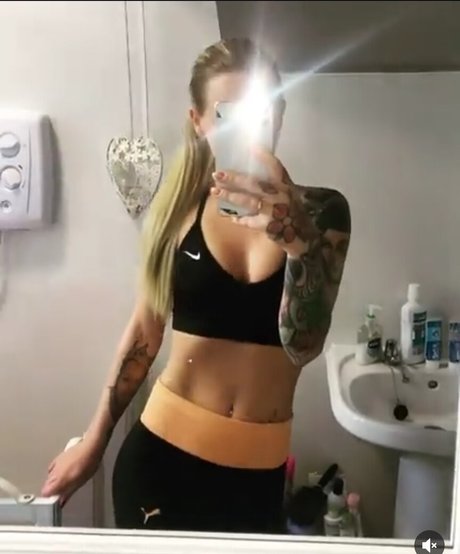 Emma Jane Donald hd pornstar pic