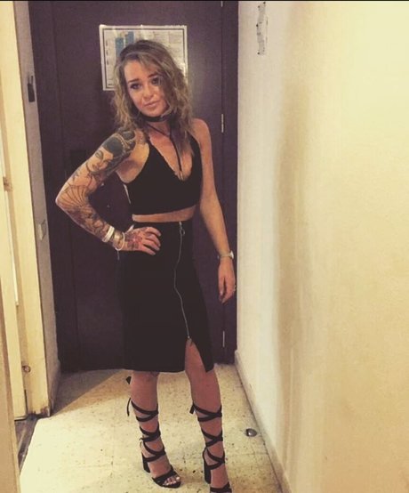 Emma Jane Donald model hd pictures