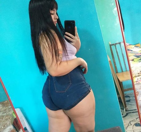 Gabriela Ayala naked star img