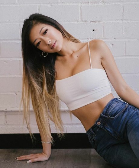 Gloriawuuu xxx star image