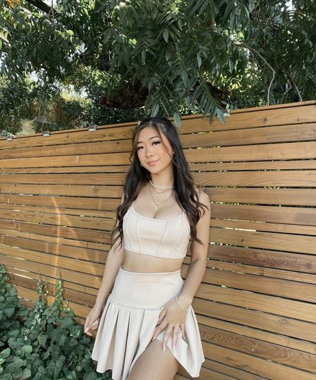 Gloriawuuu model art images