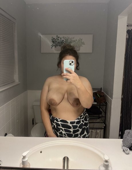 OnlyJojoForU adult star photo