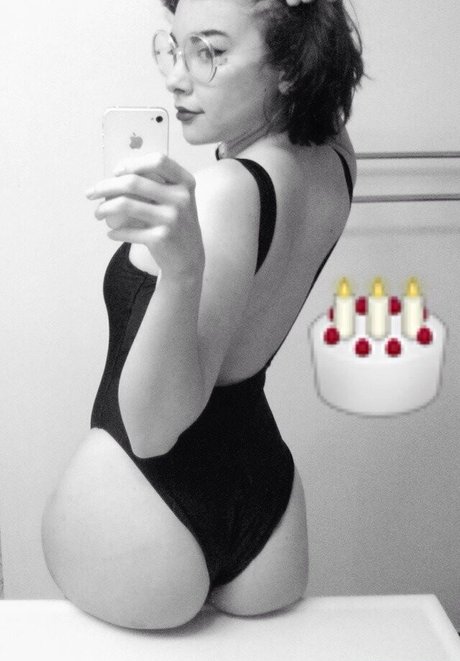 Marsupialmami actress picture