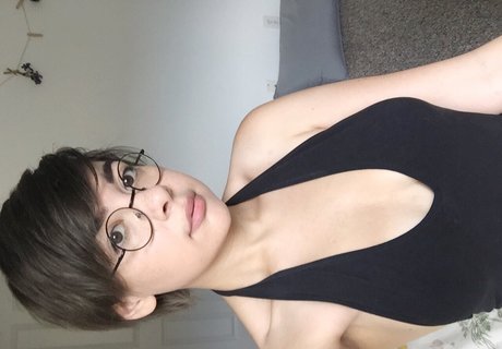 Marsupialmami naked star galleries