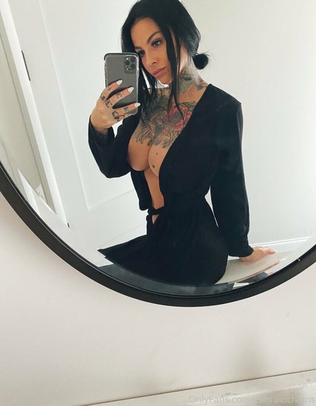 Zahrainchains star nude pics