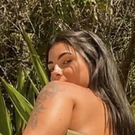 Emanuelle Simas naked model galleries