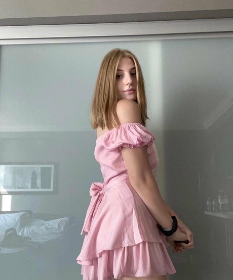 Gia Anastasia nude star galleries