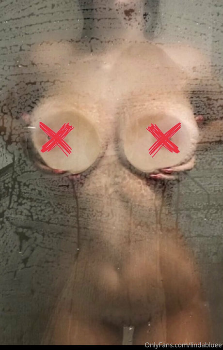 lindabluee nude actress image