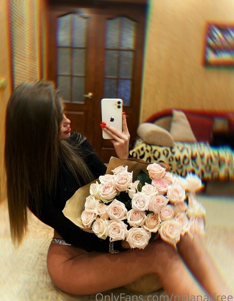 milana star top model picture