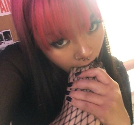 Snorlaxativez best model picture