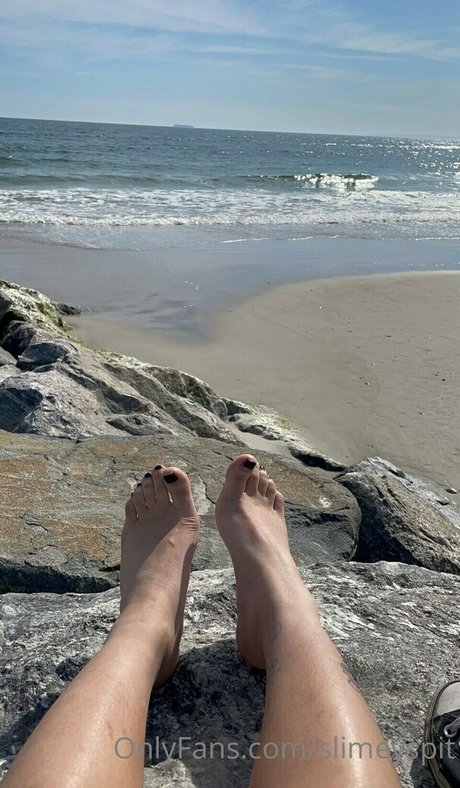 Snorlaxativez model erotic pic