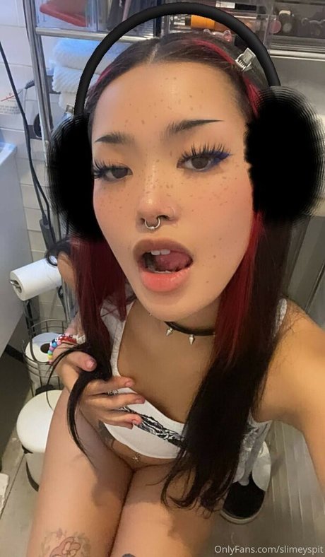 Snorlaxativez star naked images