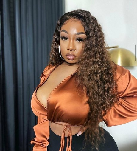 brittney tonee art model img