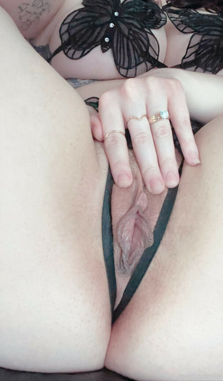 Merrick Deville beautiful model picture