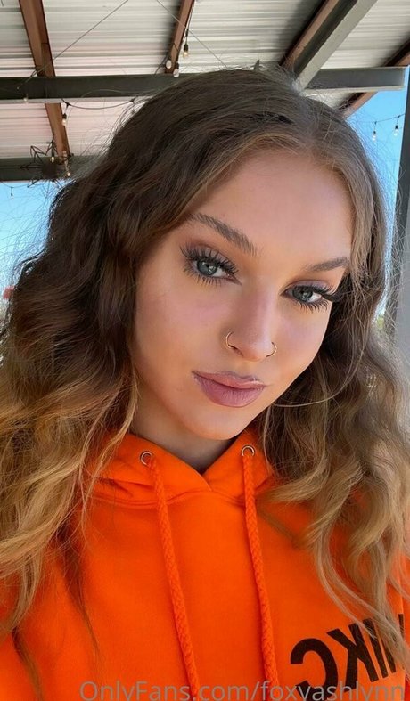 foxyashlynn pornstar beautiful picture