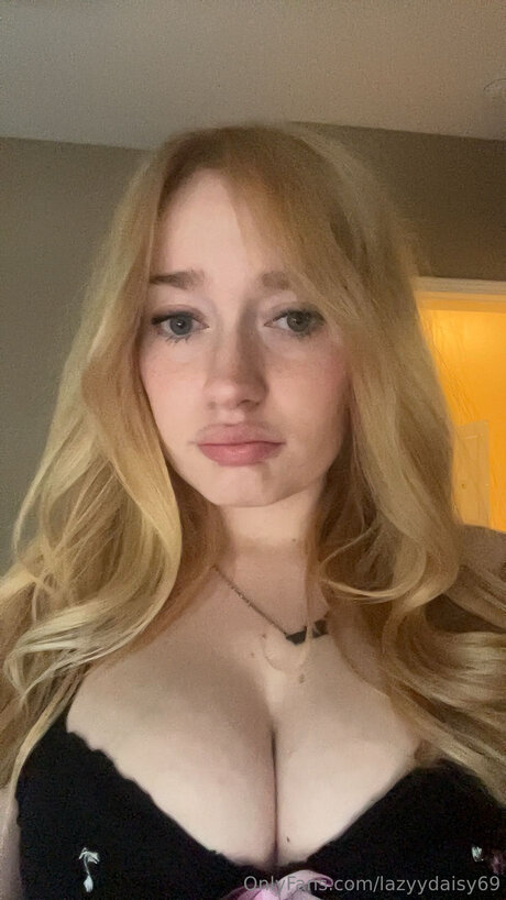 Lazyydaisy69 pornographic star pics