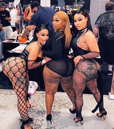 Summerntae pornographic model photos