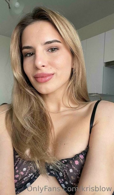 Kris Blow model exclusive img