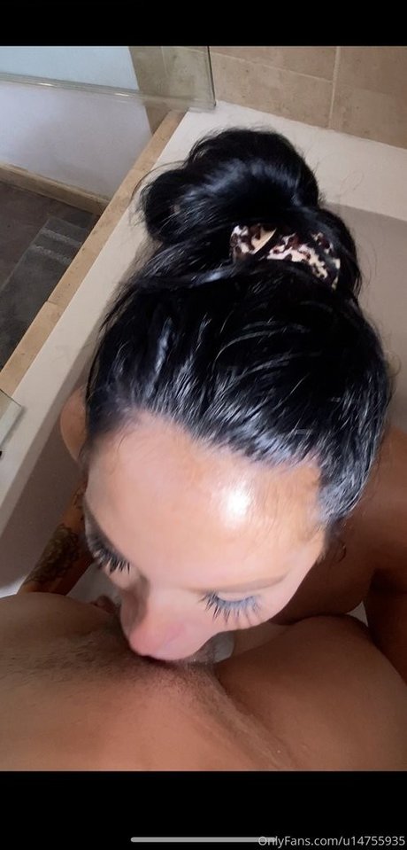 MJ Fresh naked star images