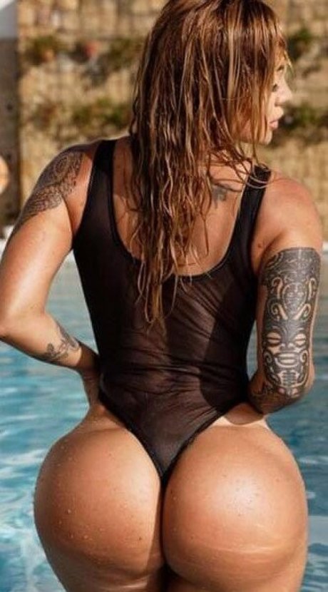 Victoria Lomba pornstar nudes picture