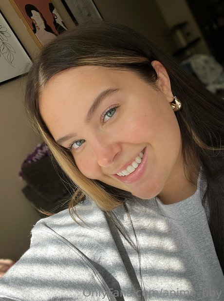 young teen onlyfans naked galleries