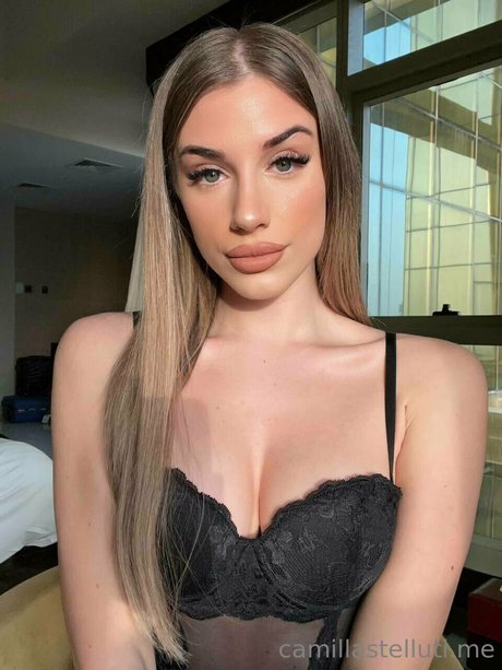 Camilla Stelluti erotic actress images