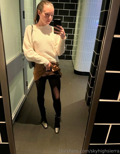 skyhighsierra nice pornstar picture