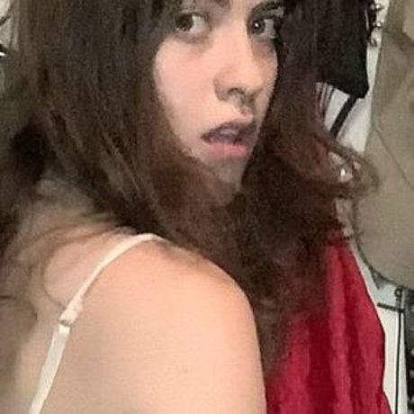 TInyGothGF pornstar top gallery