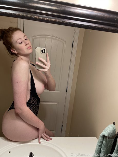 Bobbie sweets pornstar xxx img