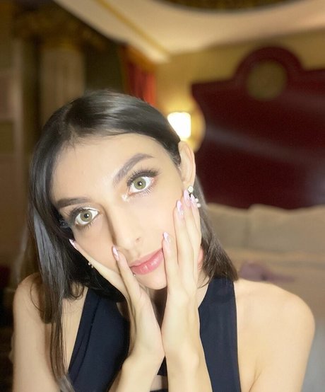 ChloeNight pornstar exclusive pics