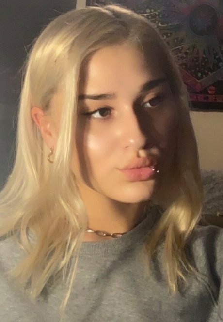 Snixxxxx pornstar hot photo