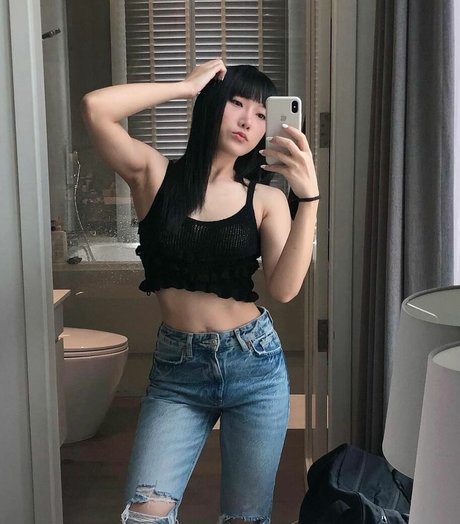 suziearomdee star top image