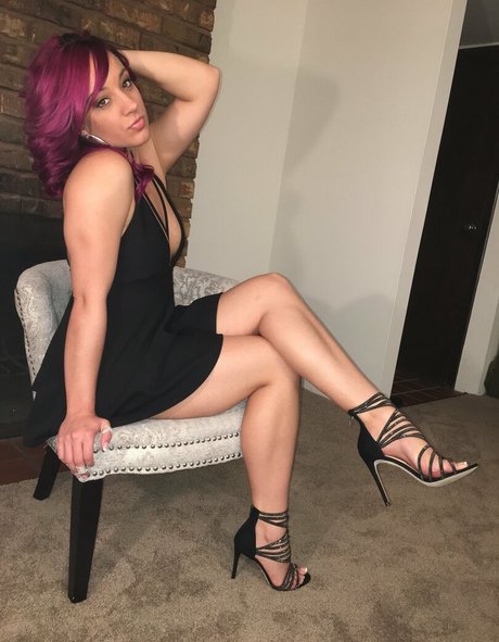 Eyecandytoes star erotic archive