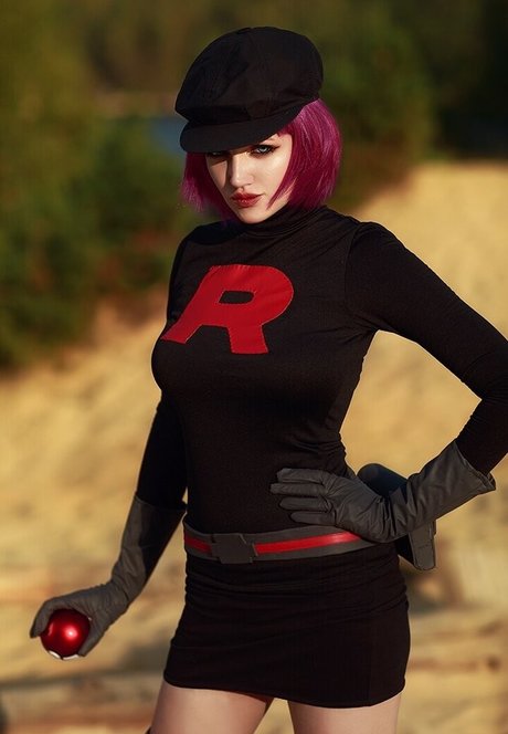 Shproton model exclusive pic