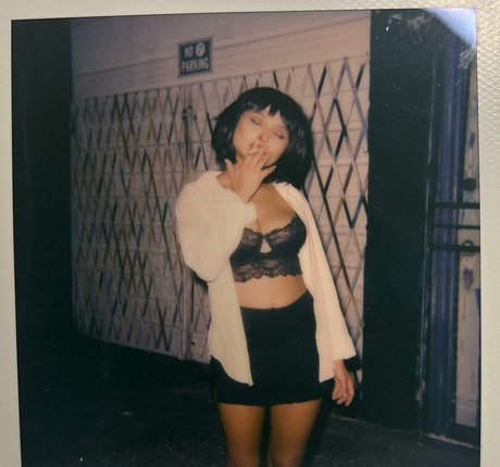 Sanriobug model exclusive picture