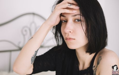 Shameless SG erotic actress picture