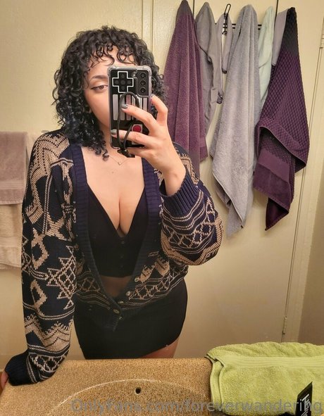 foreverwandering top model photo