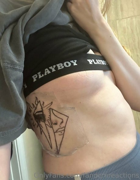 FandomReactions model exclusive photos