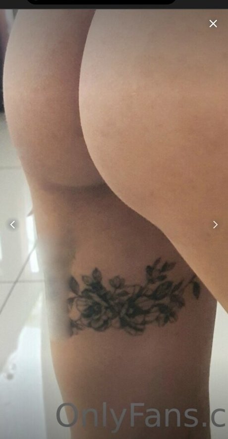 toyandfans model erotic pics