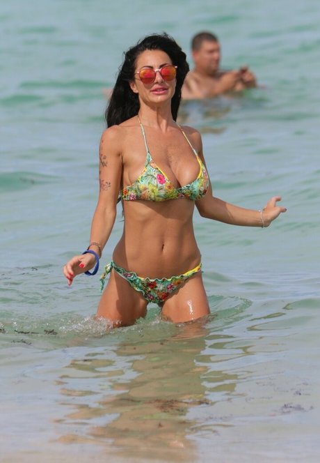 teen shemale onlyfans hot sexy pics