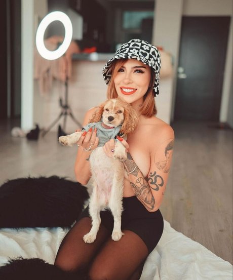 Fer Moreno nude star pictures