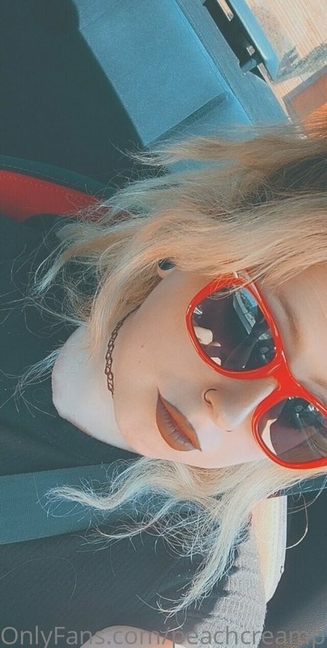 peachcreampii naked star galleries