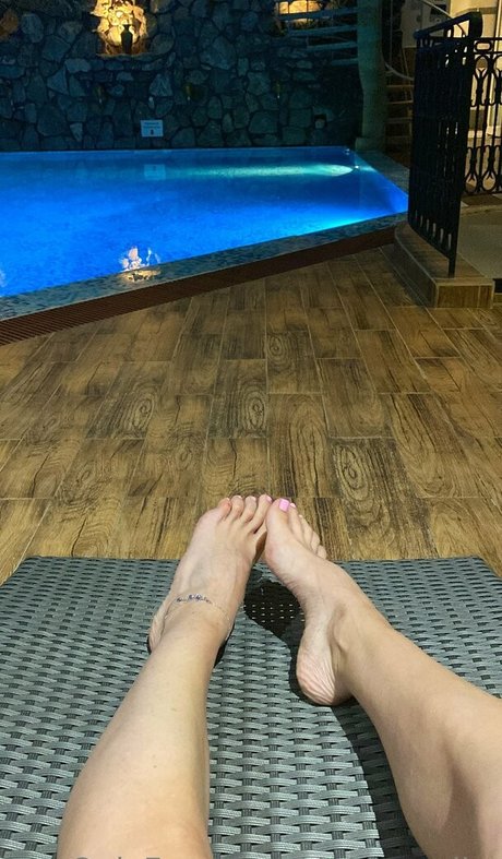 dommy nika nudes actress gallery