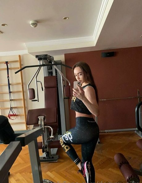 dommy nika model sexy picture