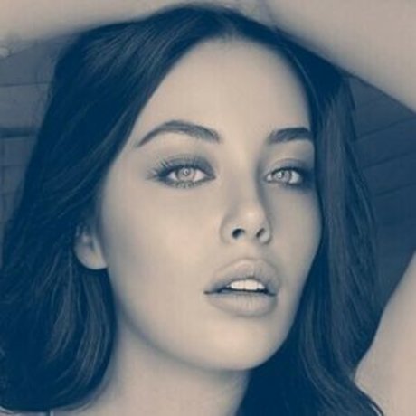 Deavan Clegg best star picture