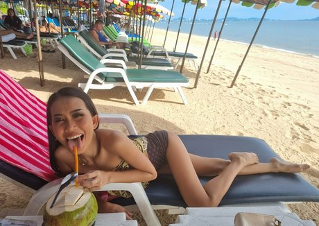 eyethai star exclusive pic