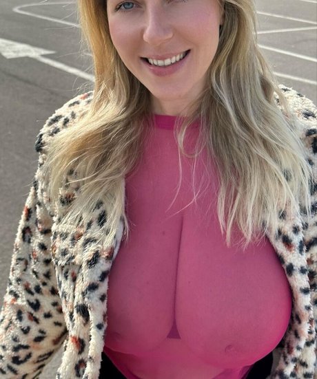 Anna Kochetova exclusive actress pictures